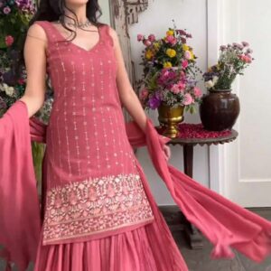 Women Silk Blend Kurta Pant Dupatta Set